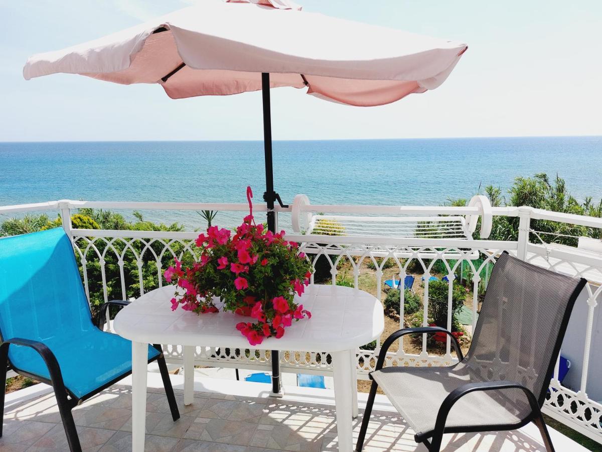 Leta Apartments Agios Georgios  Bagian luar foto
