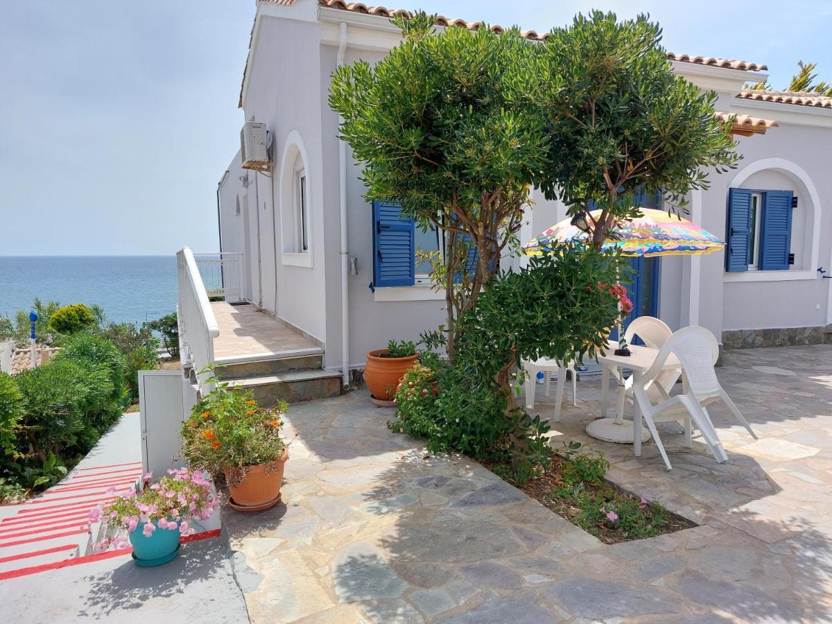 Leta Apartments Agios Georgios  Bagian luar foto
