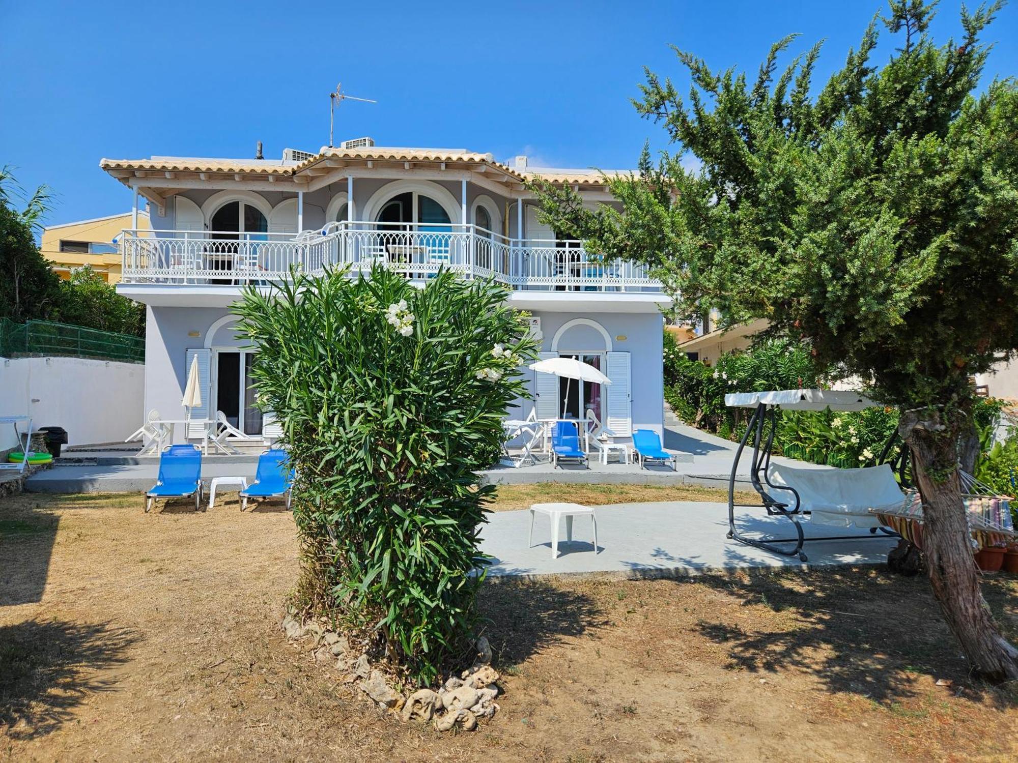 Leta Apartments Agios Georgios  Bagian luar foto