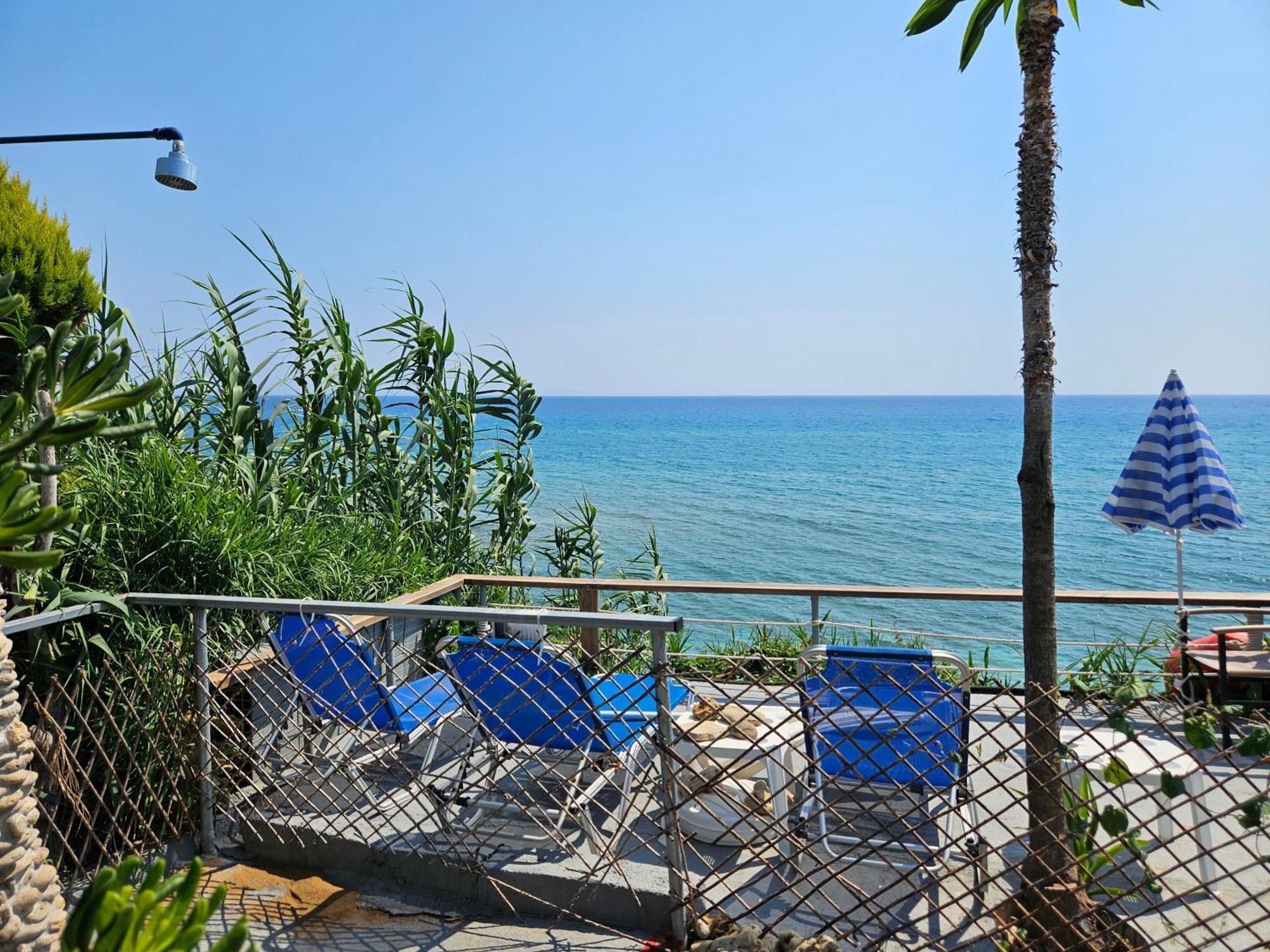 Leta Apartments Agios Georgios  Bagian luar foto